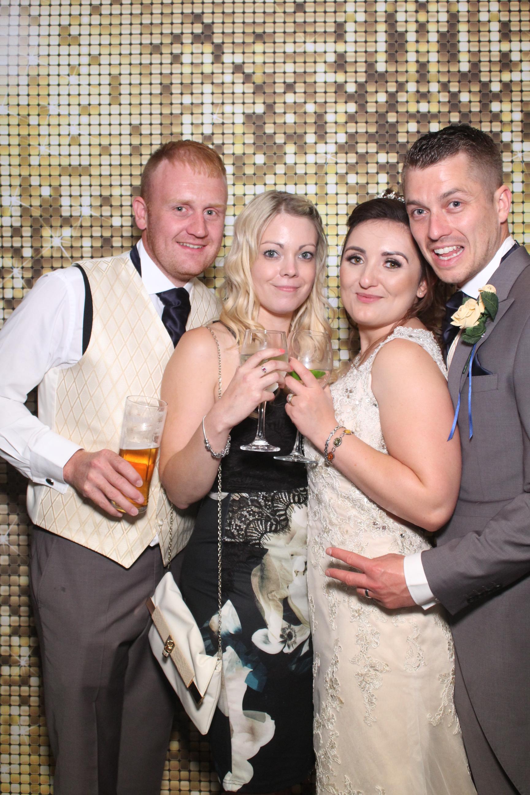 Rebecca & Simon   | View more photos from the event at gallery.magicimages.uk/u/MagicImages/Rebecca-Simon
